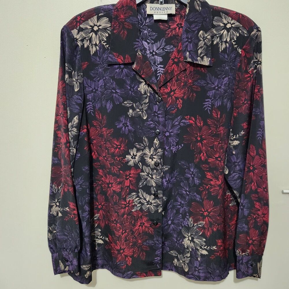 Donnkenny blouses Size Petite Lightweight Longsleeve Front Buttons